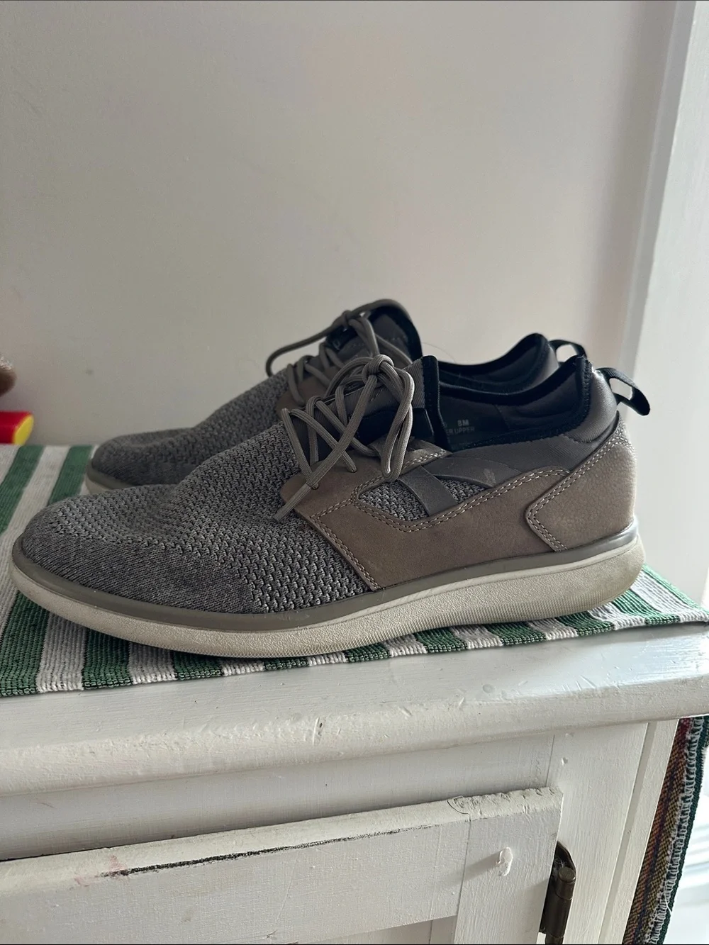 Florsheim Men's Taupe Gray Knit Lace-Up Sneakers